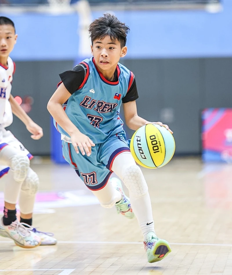 立仁李彣 齊。大會提供
