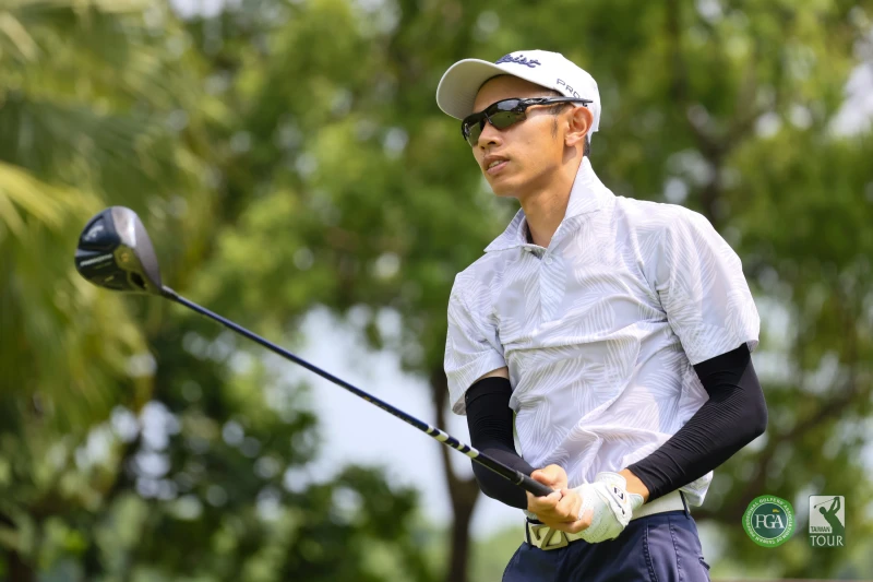許育誠以兩回合133桿-11暫居第二。Tpga／林聖凱攝影 