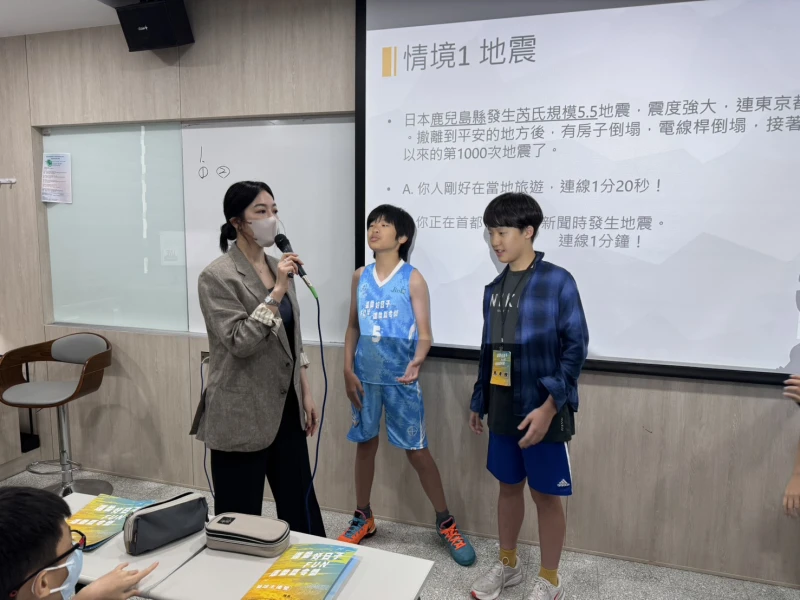 下午課程則由多位資深媒體人聯合授課，設計多元口語訓練與主播模擬。官方提供