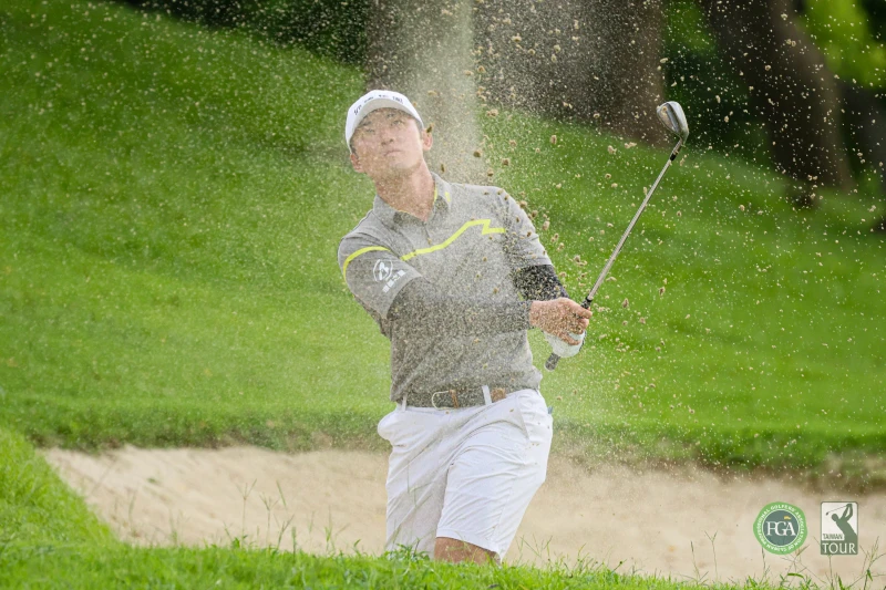 劉永華首回合抓7鳥無柏忌以65桿-7單獨領先。Tpga／林聖凱攝影