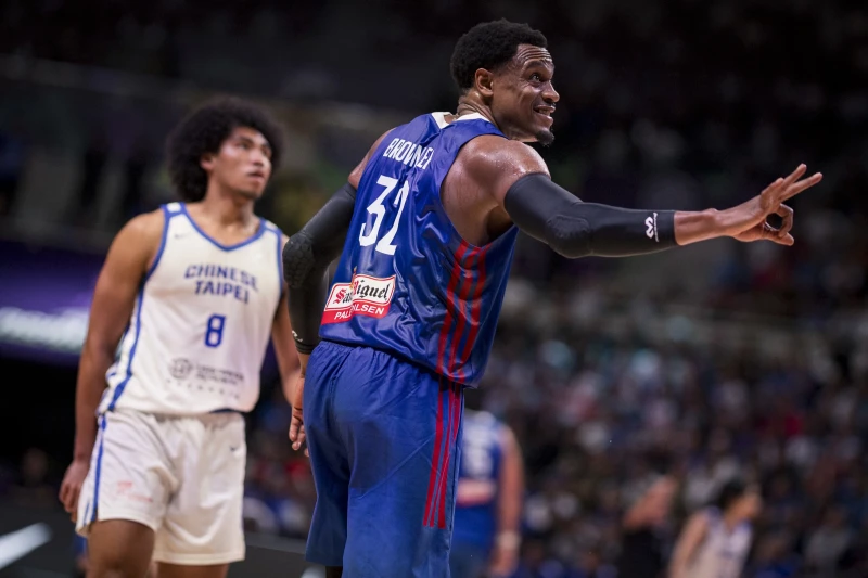 歸化洋將布朗利（Justin Brownlee）第四節早早退場很具關鍵。摘自官網
