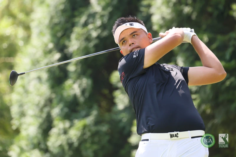 洪健堯首回合抓下1鷹5鳥無柏忌以65桿-7獨居領先。Tpga／林聖凱攝影
