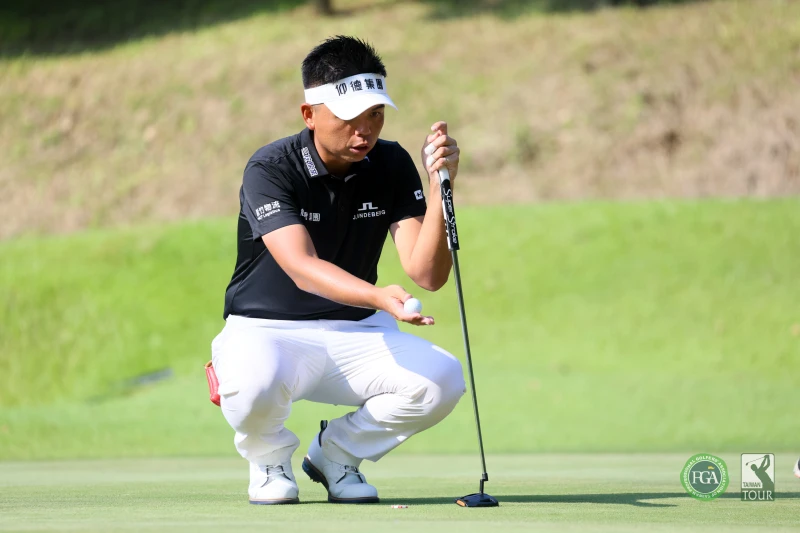 洪健堯首回合抓下1鷹5鳥無柏忌以65桿-7獨居領先。Tpga／林聖凱攝影