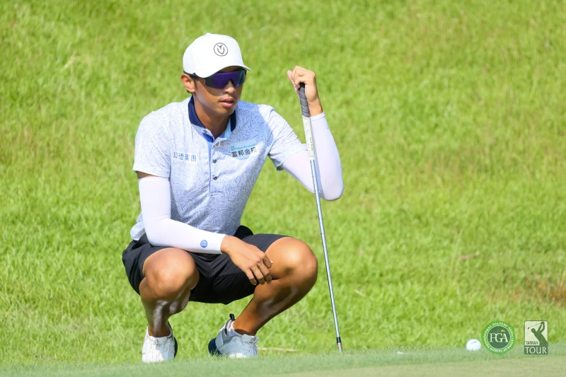 王偉軒首回合以68桿-4暫居第二。Tpga／林聖凱攝影 