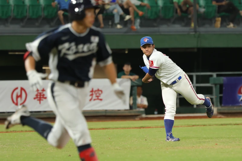 胡冠威後援5局無關勝負。中華棒協提供
