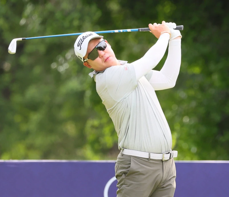 泰國男子選手蘇提帕普拉提蓬查Suteepat Prateeptienchai第一回合66-5暫並列第五。Tlpga／葉勇宏攝