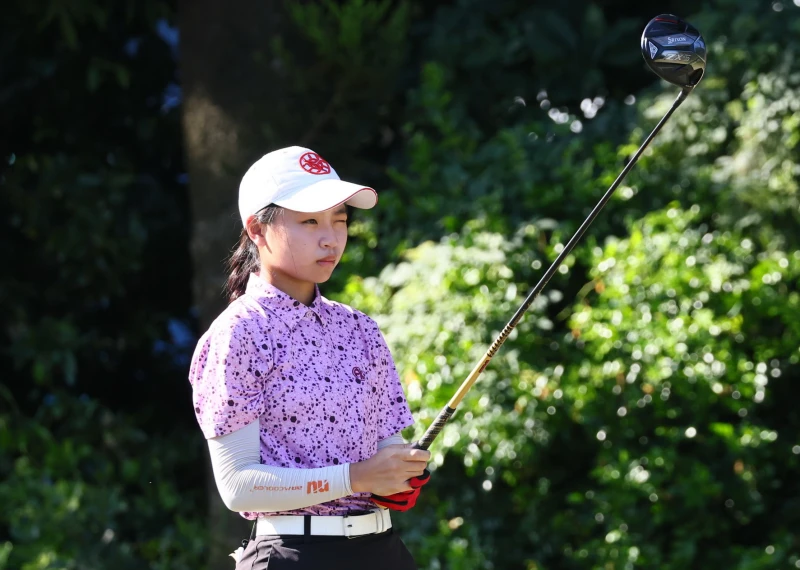 第一回合女子A組王靖衣75桿以3暫列第一。鍾豐榮攝影