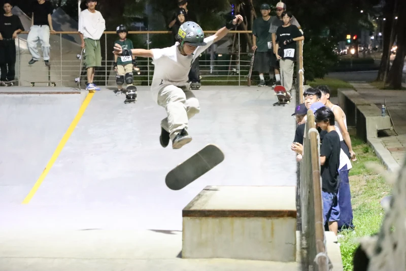 高雄選手王聖豪獲得街式「best line round」。高雄市政府提供