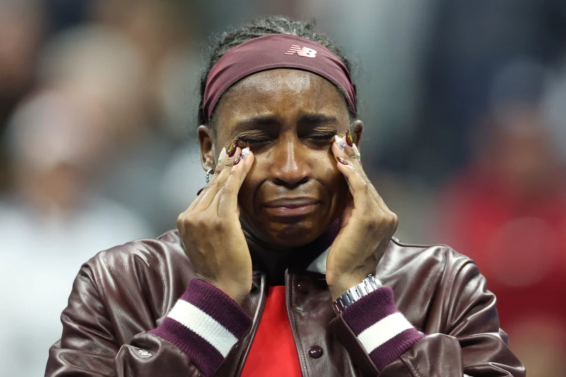 美國新星高芙（Coco Gauff）獲勝後在現場再度淚灑賽場。法新社