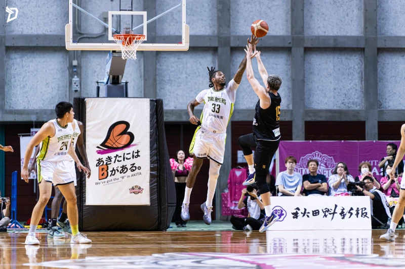 湯普金斯(Trey Thompkins)拿下28分11籃板最優。官方提供