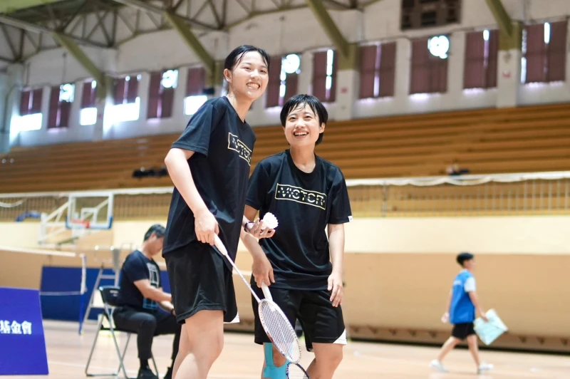 楊采庭（右）與陳彥穎奪下女雙冠軍。大專體總提供