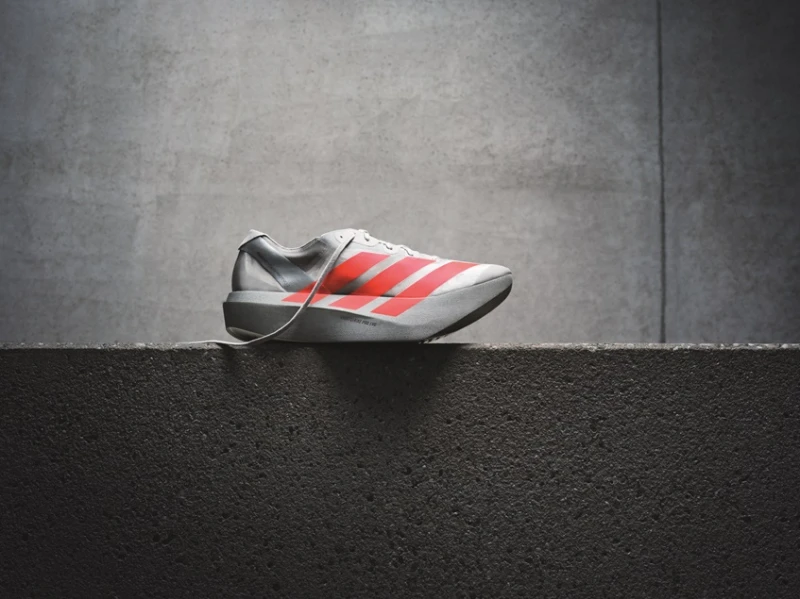 2.Adidas Adizero Adios Pro Evo 2 突破性能極限再創競速巔峰。官方提供