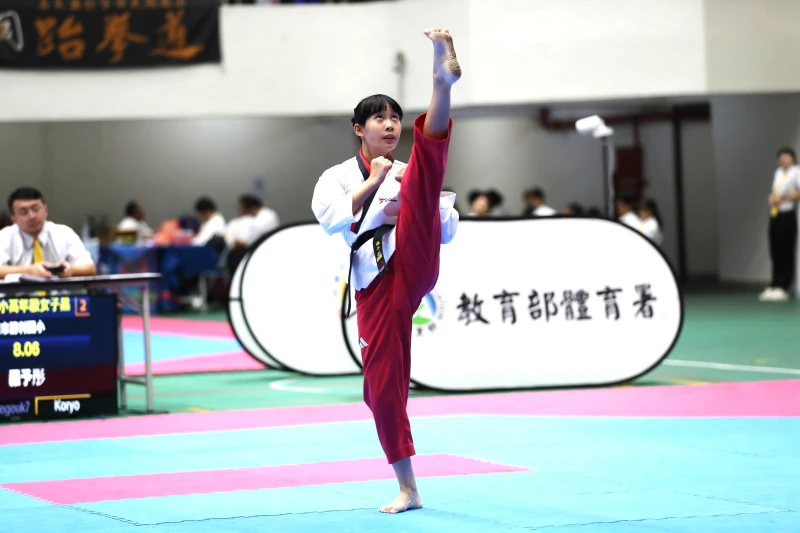 勝利國小六生羅予彤獲得女子組最高分。大會提供