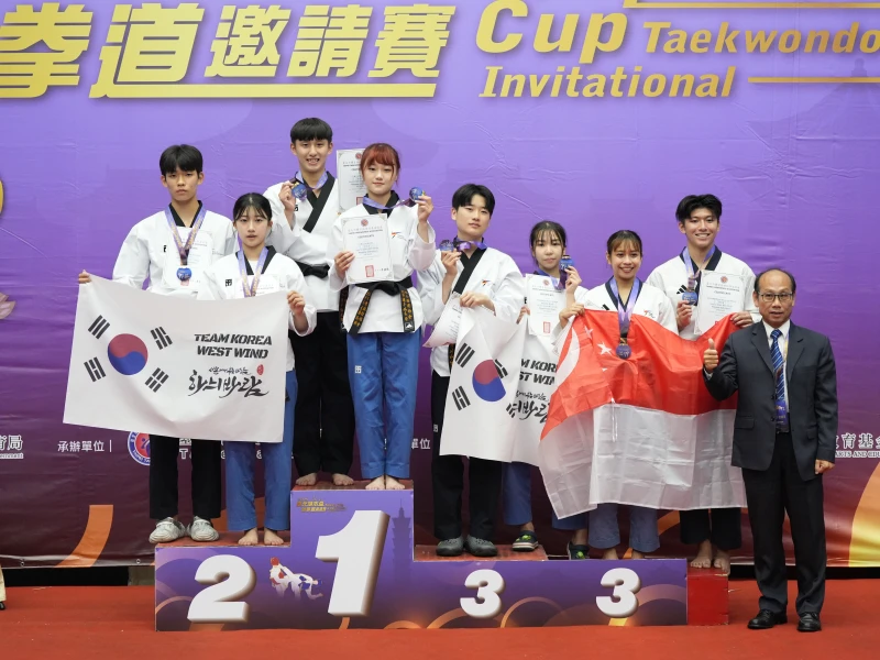 楊長螢和鄧文智奪混雙冠軍。大會提供 