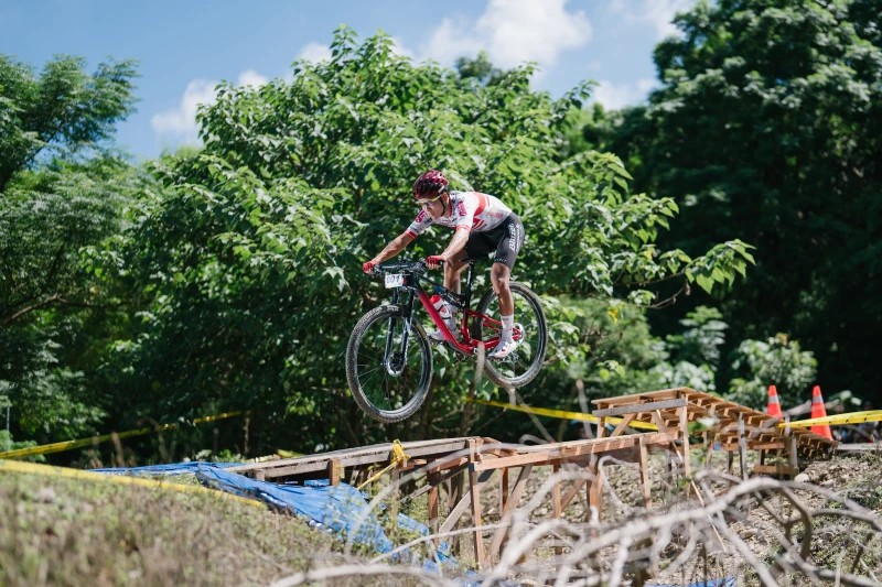 Toki Sawada以絕佳的技巧和體能表現讓台灣選手大開眼界。美利達自行車提供