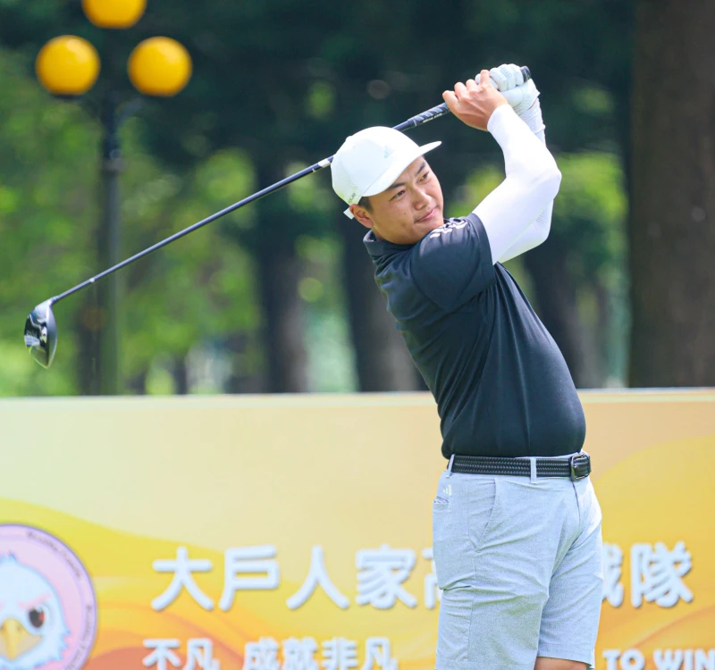 陳裔東以兩回合137桿-7暫並列第一。Tpga／林聖凱攝影 