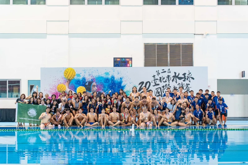 男子組、女子組前三名大合照。大會提供