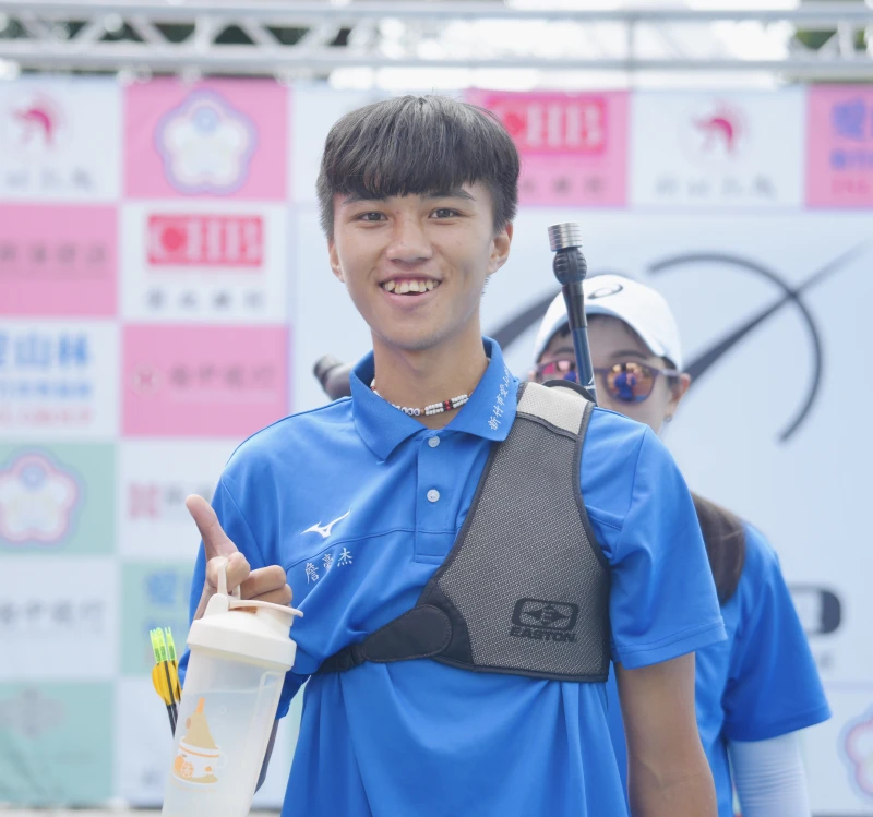 18歲詹豪杰成為新科箭林之王。射箭協會提供