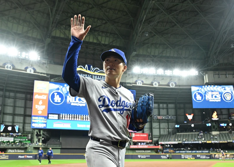洛杉磯道奇先發投手山本由伸，今對上密爾瓦基釀酒人繳出9局完投勝。法新社