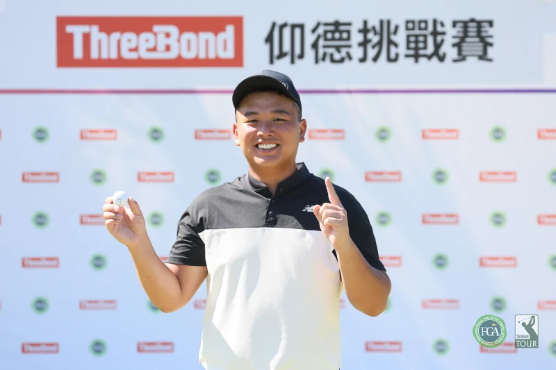 林晟毓在第11洞打出一桿進洞。tpga／林聖凱攝影