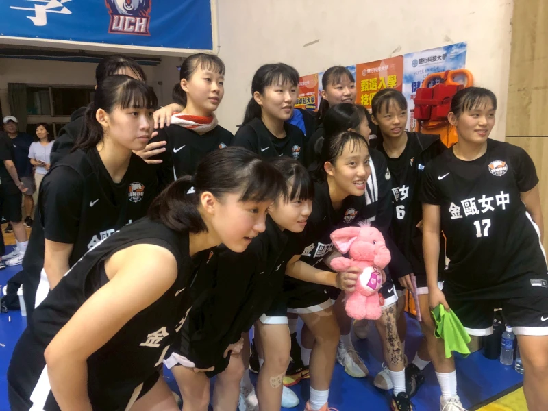 金甌 三連勝晉級。高中體總提供