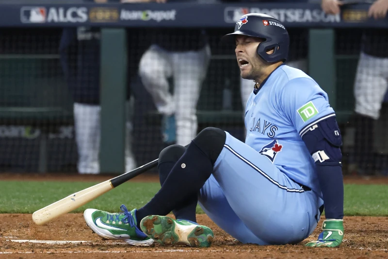 多倫多藍鳥當家外野手「春天哥」史普林格（George Springer）今在比賽中挨觸身球傷退。法新社
