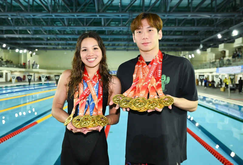 雲林全運男子王冠閎(右)8金、女子韓安齊10金。大會提供