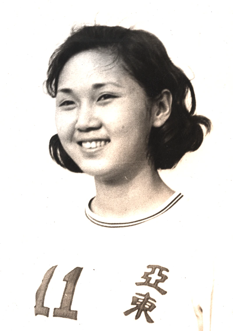 亞東女籃訪美時美謀形容徐台榮在籃下左右手勾射都很有威力。台灣籃球名人堂提供