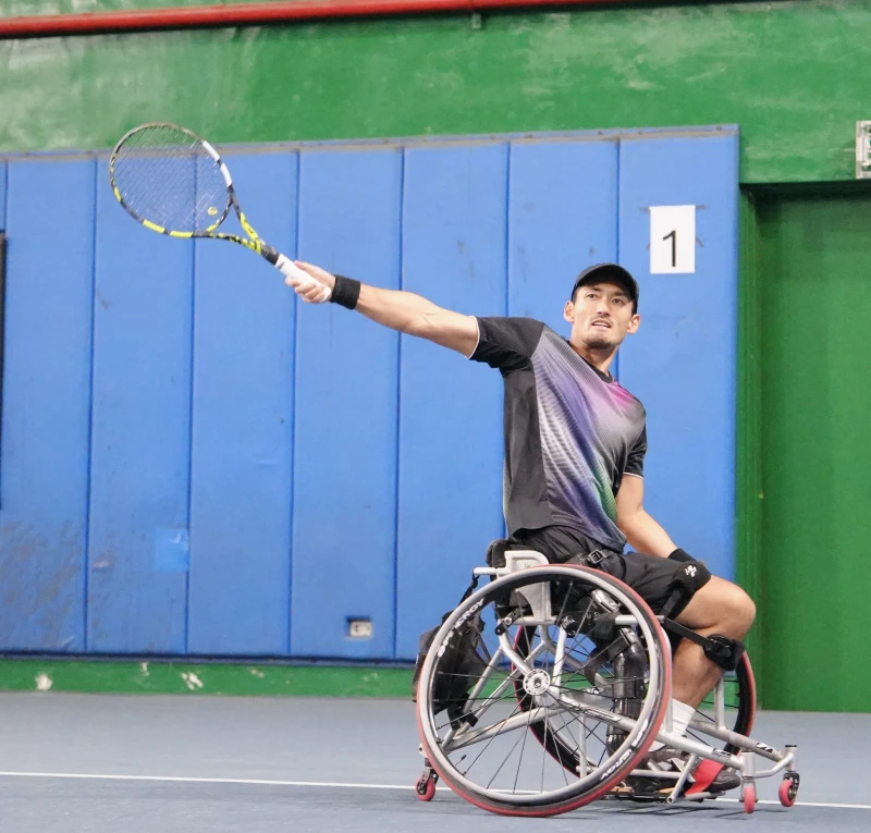 荒川大輔的反拍出眾。南野子國際整合行銷股份有限公司提供