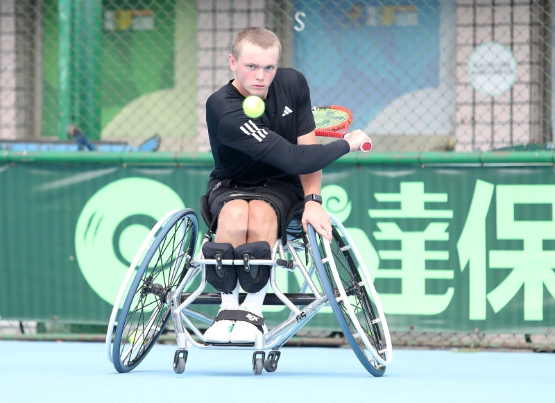 上屆永達盃男單冠軍Ben Bartram苦戰晉級四強 。南野子國際整合行銷股份有限公司提供