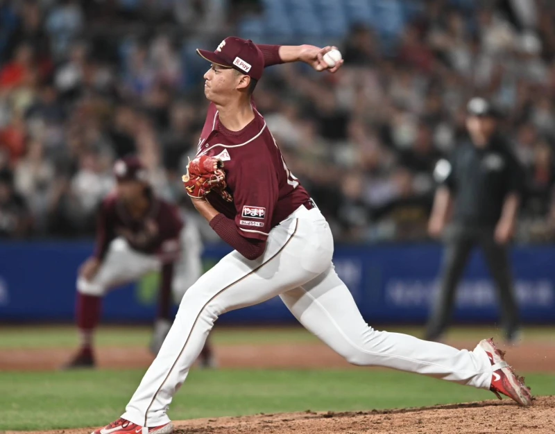 蕭齊中繼1局失1分。桃園市政府提供