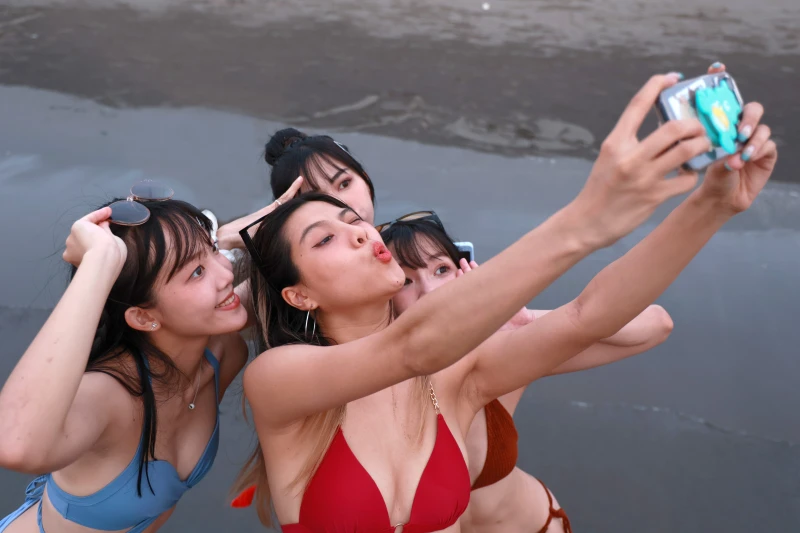 海莉加入Fungirls女團,與其他女孩們共享表演的樂趣。特約記者 郭運復/攝影