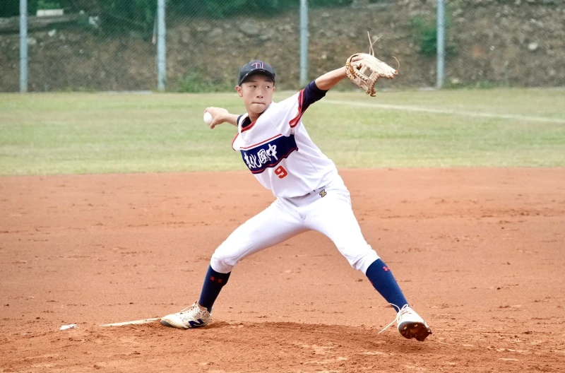 敦化國中王牌巫品呈5局完封。大會提供