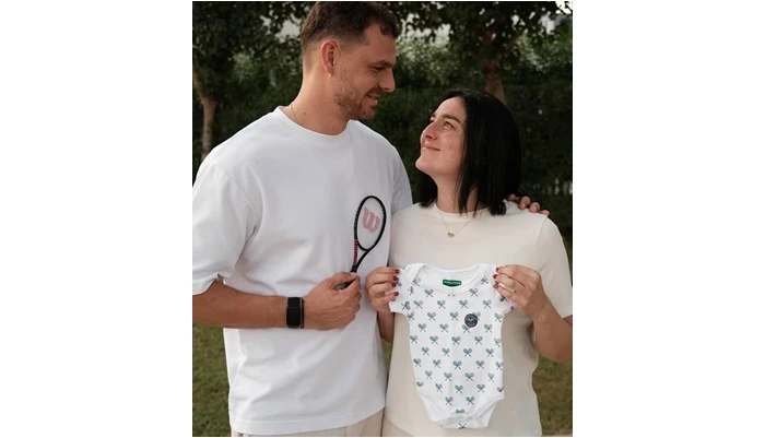 前世界第2、突尼西亞網球名將賈芭爾(Ons Jabeur)休息時又傳出新的意外。摘自賈芭爾IG