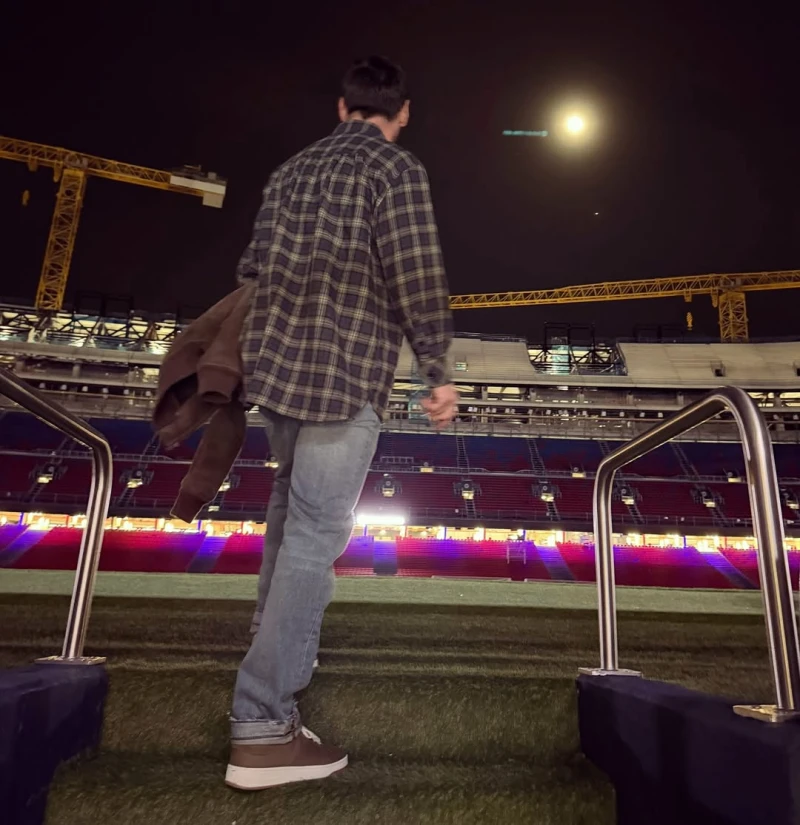 梅西在２０２１年離開巴塞隆納後再度重返諾坎普。摘自梅西ＩＧ