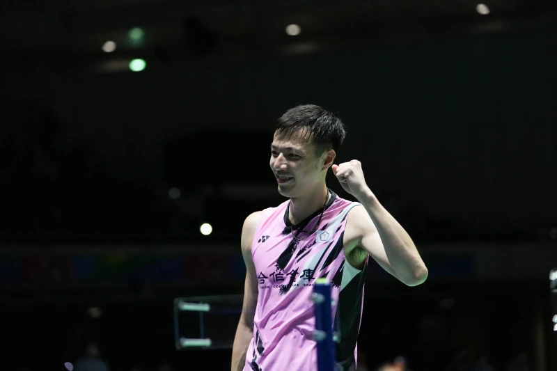 王子維率先晉級8強。法新社