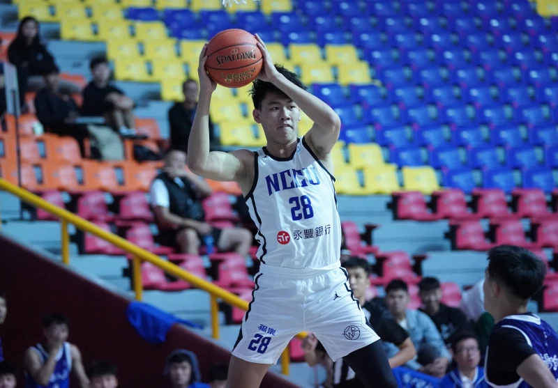 政治大學 張鈞淮10分。大專體總提供