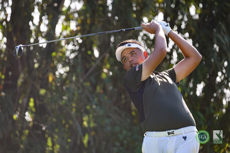 台灣好手洪健堯第三回合抓4鳥吞2柏忌以三回合低於標準桿16桿領先一桿暫居第一。Tpga／林聖凱攝