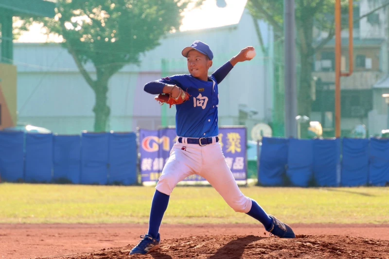 楊子漢投打貢獻多。大會提供