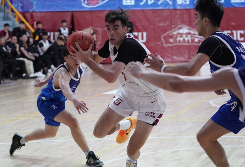 輔仁大學莫森攻下全隊最高21分另有19籃板3助4抄截。大專體總提供