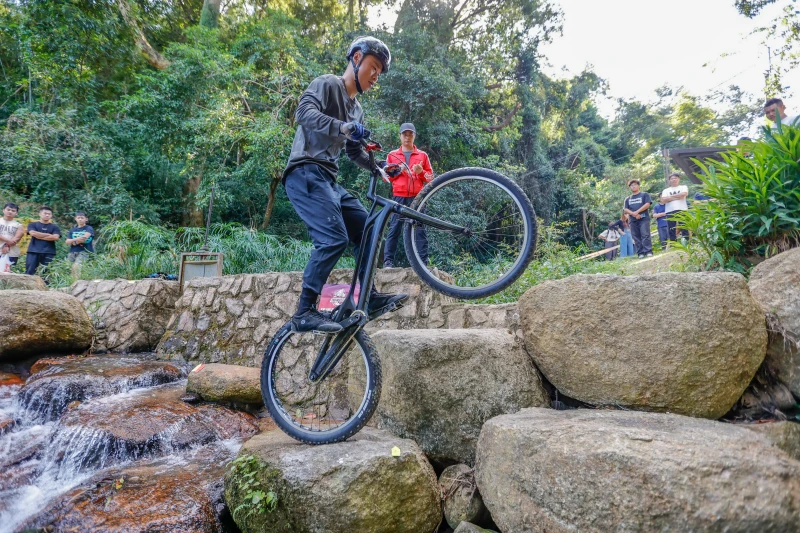 「飛帆山地世界攀爬賽」，由中國攀爬賽的指標性人物姚志領軍，設計並建置專業賽道。圓創提供