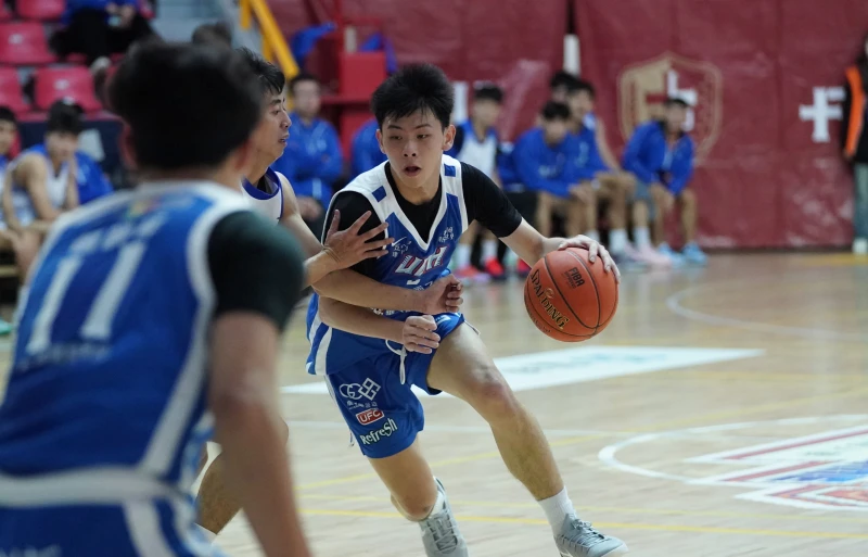 健行科大周宏綸18分11籃板雙十表現另有4助攻3抄截。大專體總提供