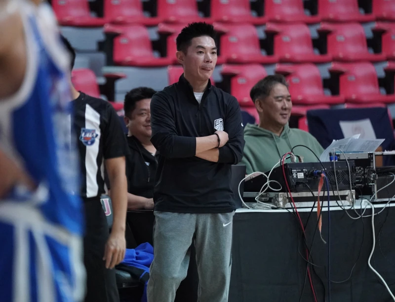 健行科大總教練劉孟竹。大專體總提供