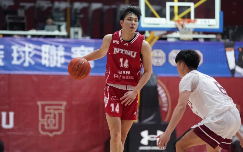 臺灣師大莊政隆14分15籃板雙十另有7助攻5抄截的表現。大專體總提供