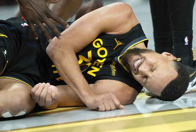 金州勇士隊當家球星柯瑞(Stephen Curry)經核磁檢查證實股四頭肌傷勢。法新社