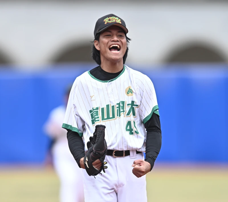 陳家威6局後援收大學首勝。大專體總提供