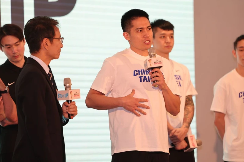 陳盈駿走過與日本的高低起伏,個人相隔五年再度出戰曉五人(Akatsuki Five,日本男籃別稱)李天助攝