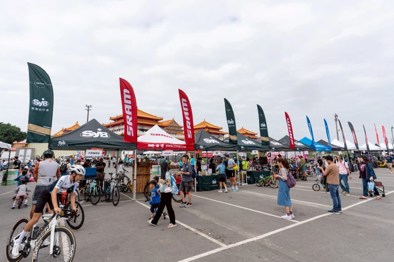 由臺南市政府指導、輪動台灣運動協會主辦的「輪躍台南」今年持續由KMC桂盟鏈條、KS凱薩克升降座管、SYB昇陽自行車及Prowheel浩盟公司等台南企業共同發起。輪動台灣提供