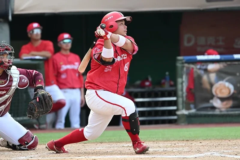 劉時豪。味全龍提供