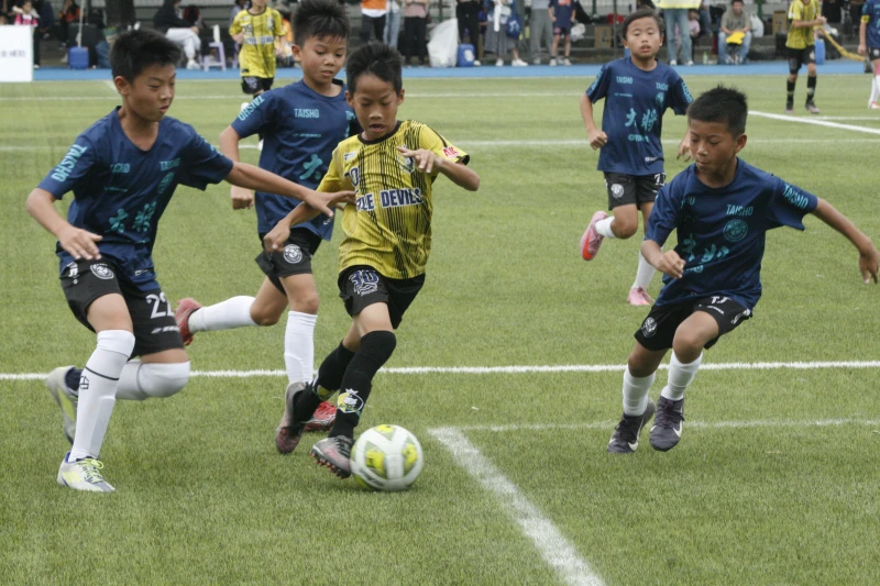 小惡魔左全希(中)射進全隊的第二球。詹健全攝